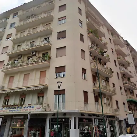 아파트 Federica's Vomero, Intero 6 Ospiti Uso Esclusivo Metro Sotto Casa *