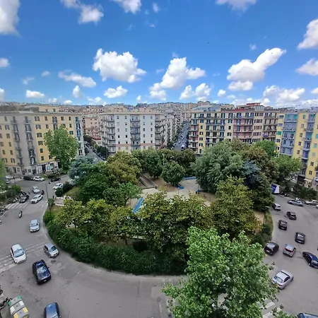 Federica's Vomero, Intero 6 Ospiti Uso Esclusivo Vicino Metro Appartamento *